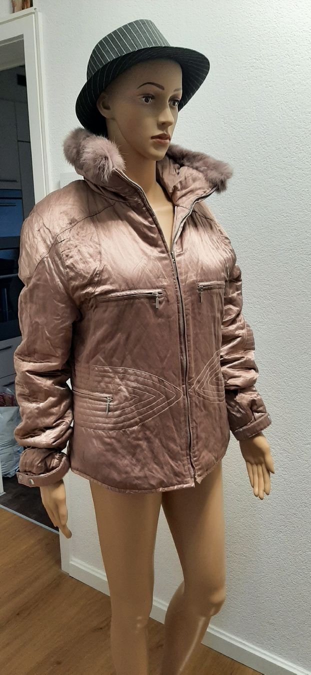 Giacche: TUZZI Jacke rose mit Pelz ,Gr.38 – Nuovo (secondo la descrizione) da Gachnang venduto da sib_9f2l