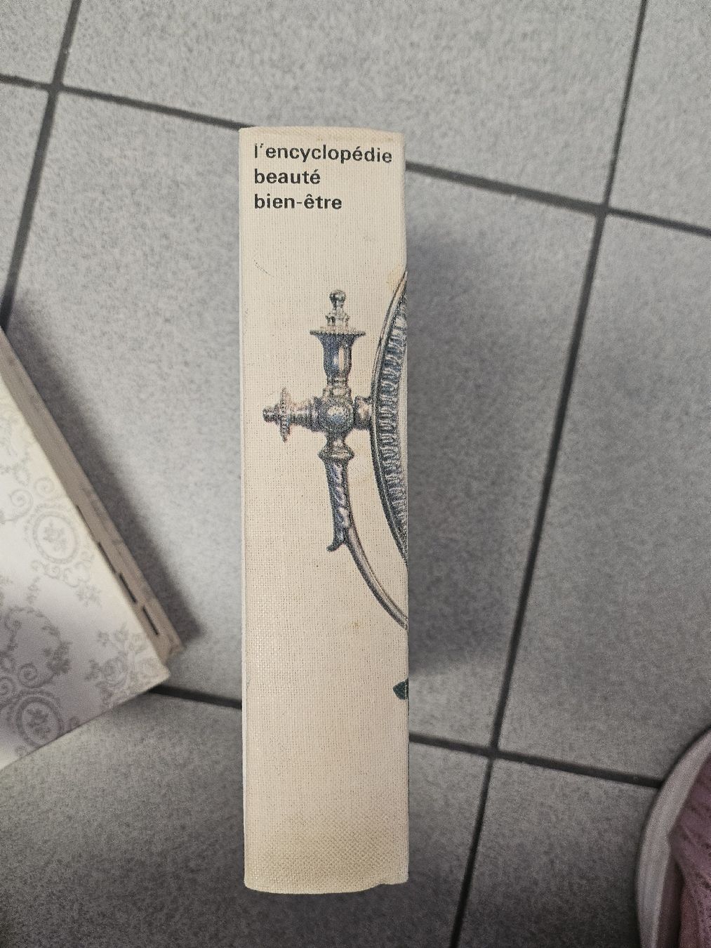 Libri: Ensemble de 5 encyclopédies illustrées, bon état – Usato da Croy venduto da sylvie1350 2