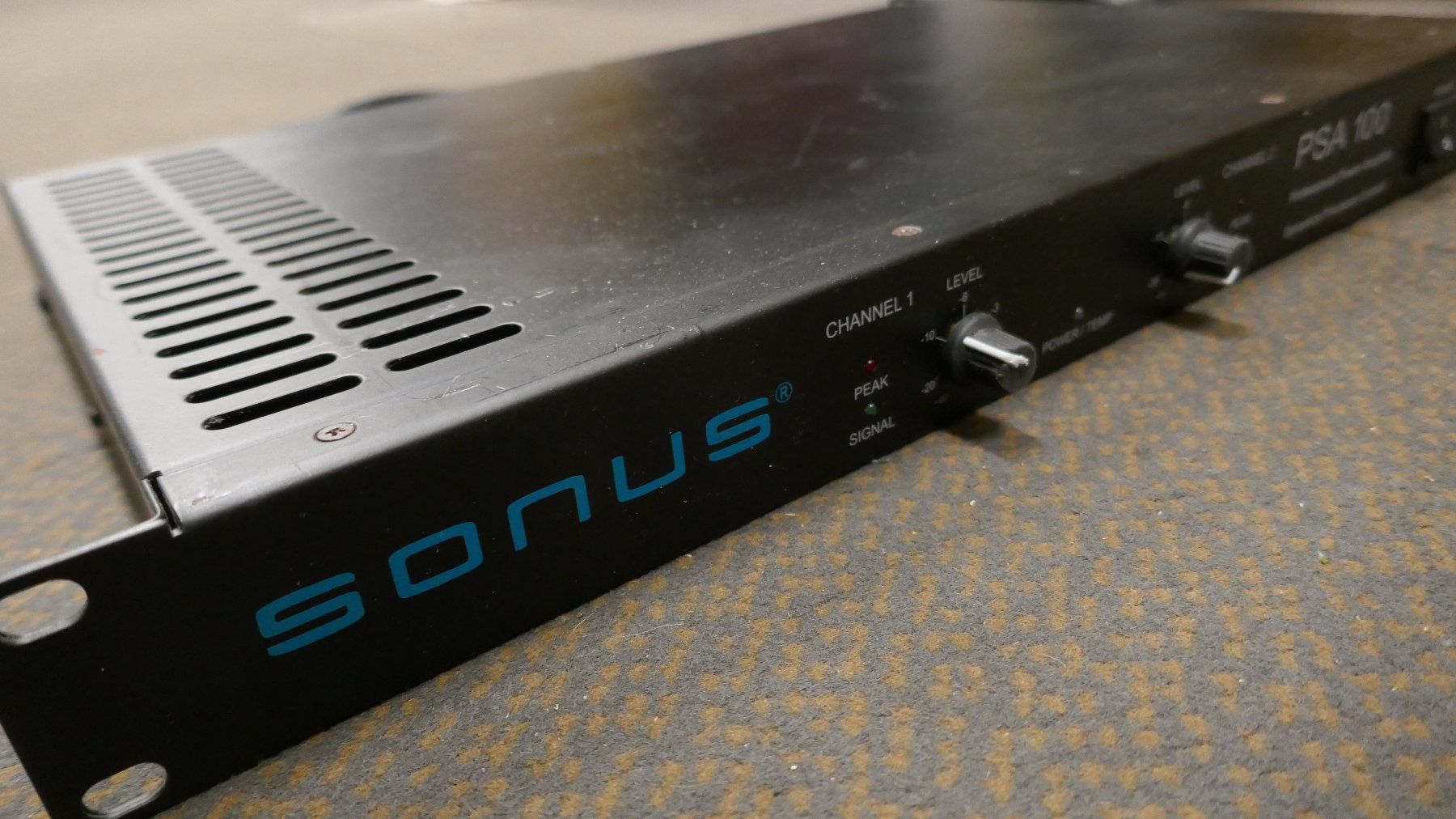Amplificateurs: Sonus PSA-100 Studio Endstufe 1 HE – D'occasion à Wenslingen par FairlightCMI 2