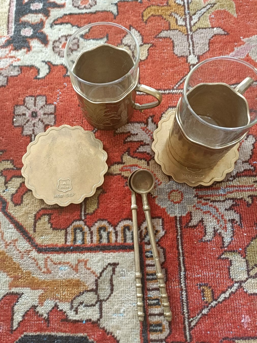 Set di piatti: Zwei Gilde Messing Teehalter mit Gläser – Usato da Schaffhausen venduto da sim_j822 2
