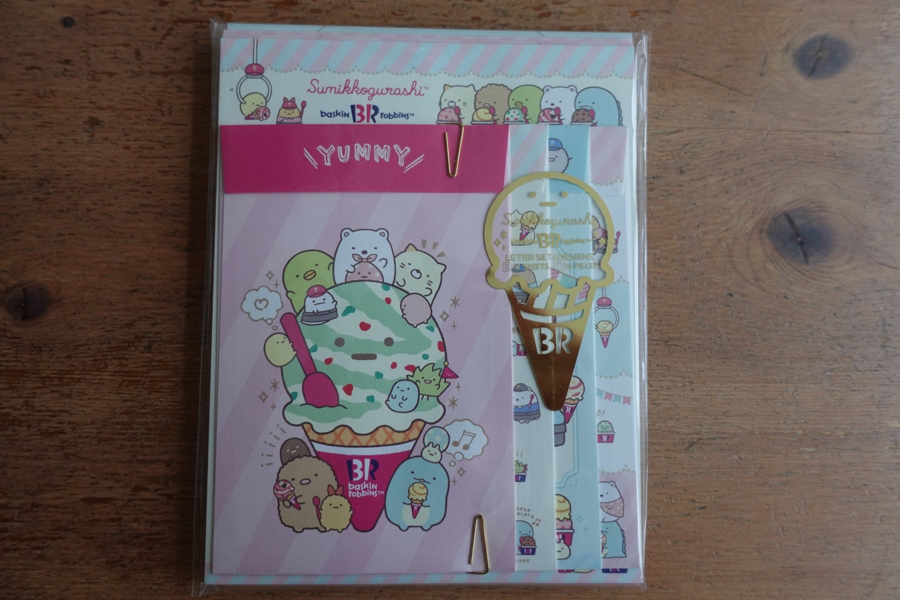 Libri: Letter Brief Set - Sumikkogurashi x Baskin Robbins Collab – Nuovo (secondo la descrizione) da Ettiswil venduto da maimaiswiss