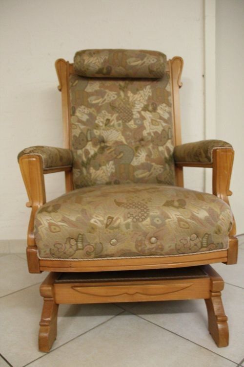 Chaises: Schaukelstuhl, Stoff und helles Holz – D'occasion à Nürensdorf par Magi14