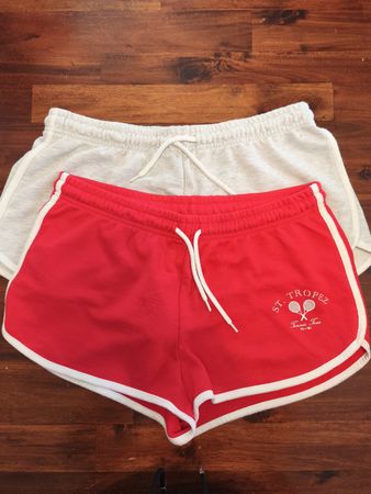 2  Kurzhose, Grösse M, 1 Rot, 1 Grau