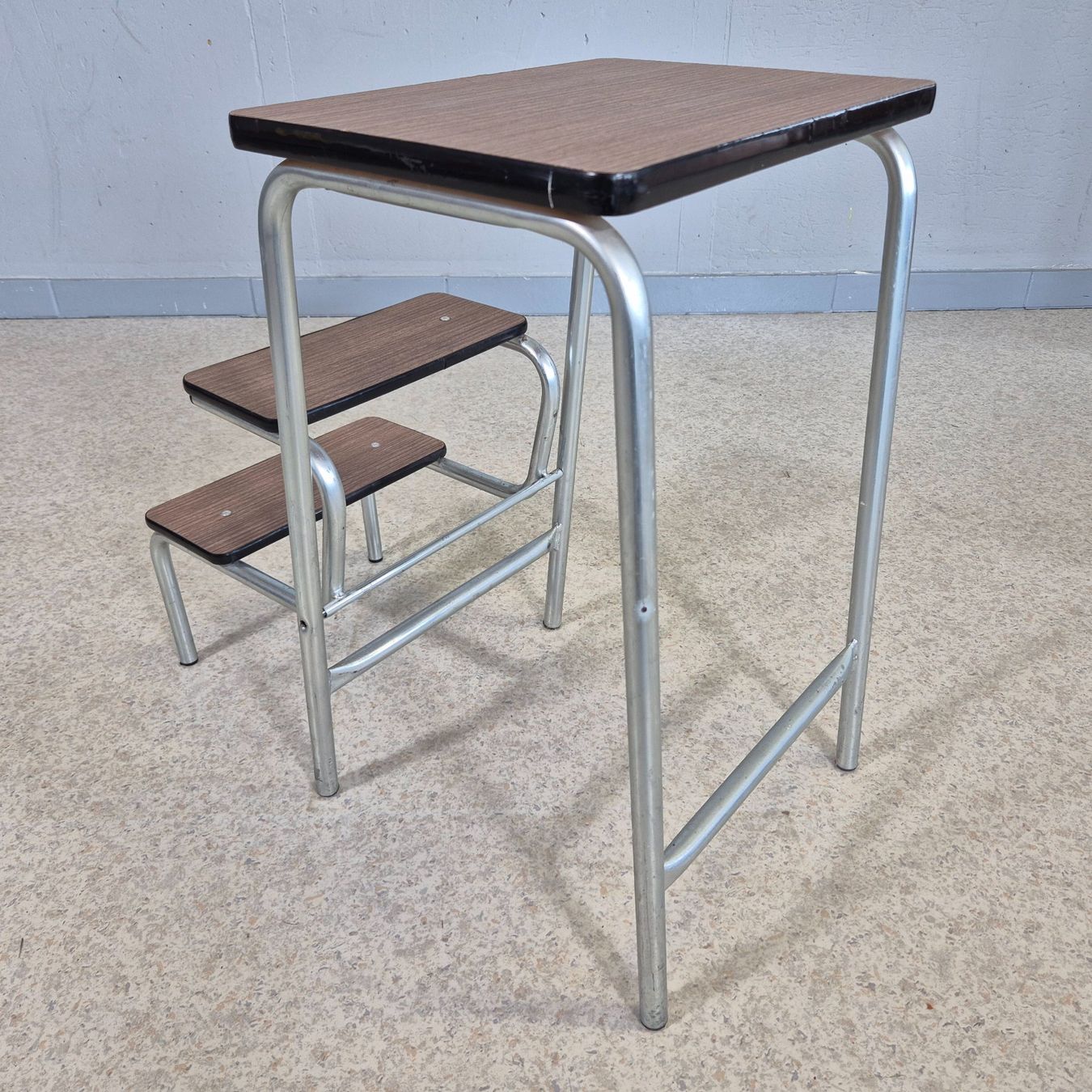Sgabelli: Step-Stool Tritthocker 3-Tritt Hocker braun – Usato da Nottwil venduto da Wondewa-Shop 4