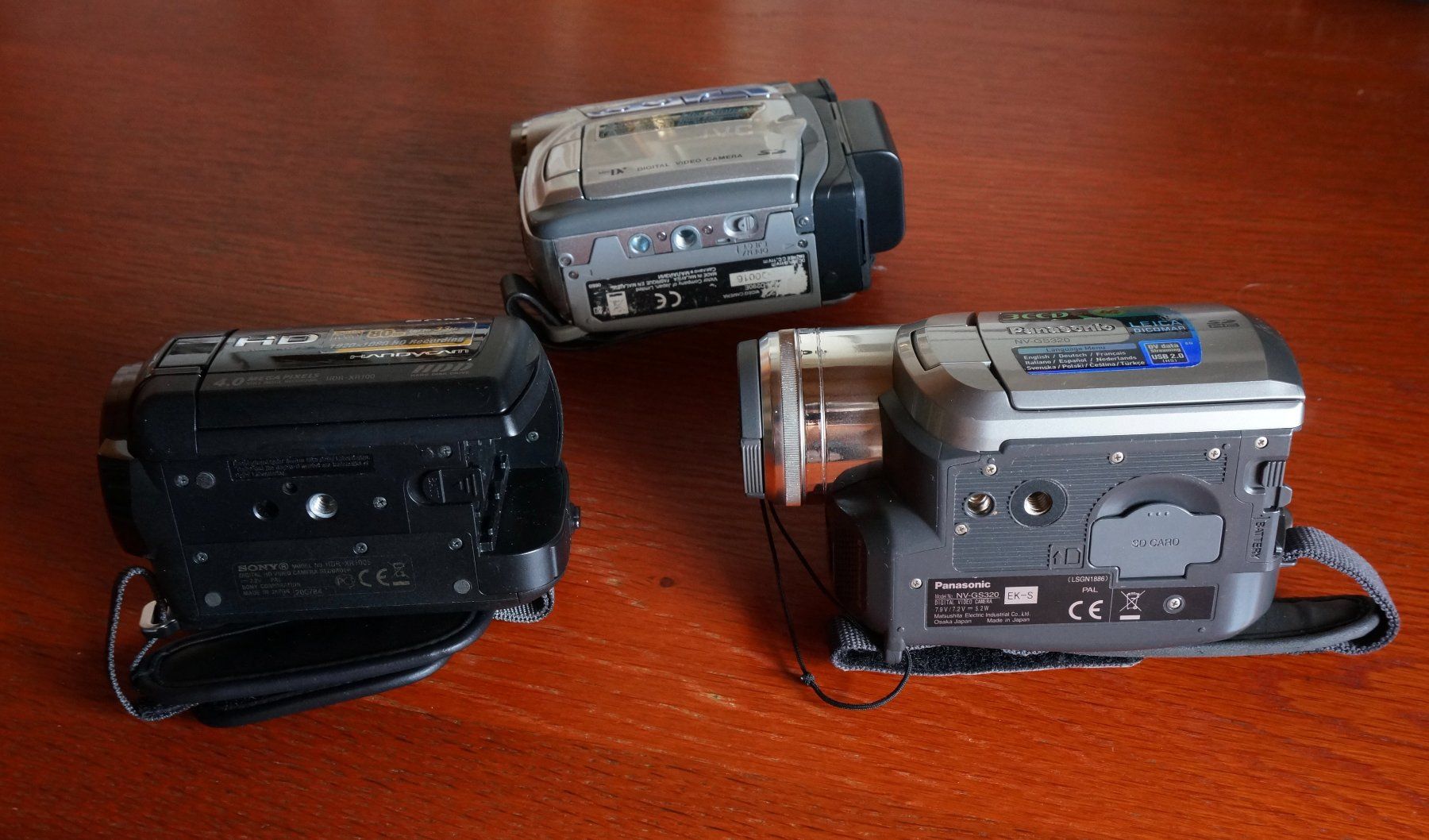 Videocamere: 3 Digital-Camcorder im Set: Sony, JVC, Panasonic "DEFEKT" – Difettoso da Spreitenbach venduto da Salesmanship 3
