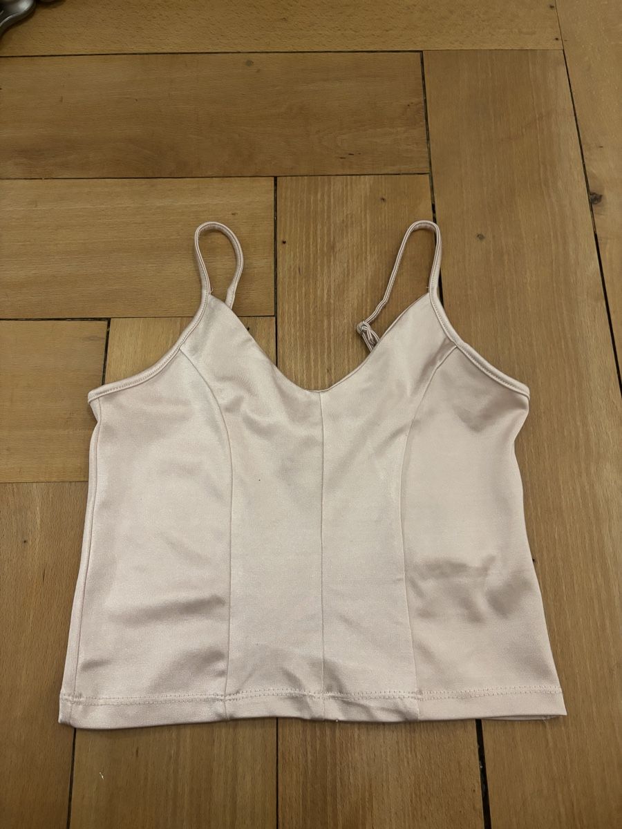 Tops: Soft Pink Cami Top – Gebraucht aus Urdorf von rob_c5wf