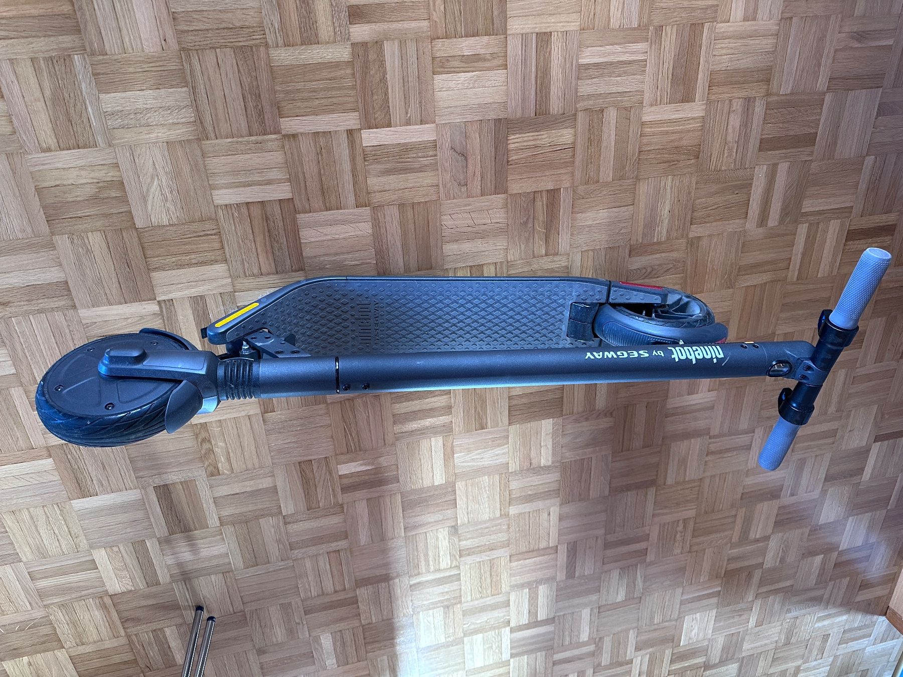 Segway Kickboard: Segway-Ninebot Kickscooter ES2 Lite – D'occasion à Itingen par Aposelecta1 3