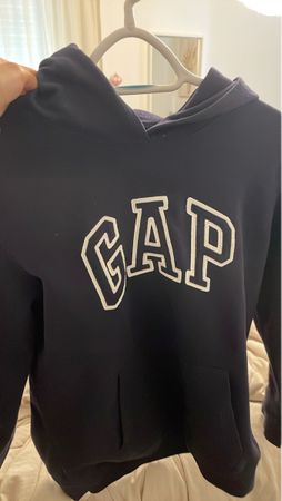 Schwarzer Gap Hoodie, Grösse S- Perfekt für Herbst!