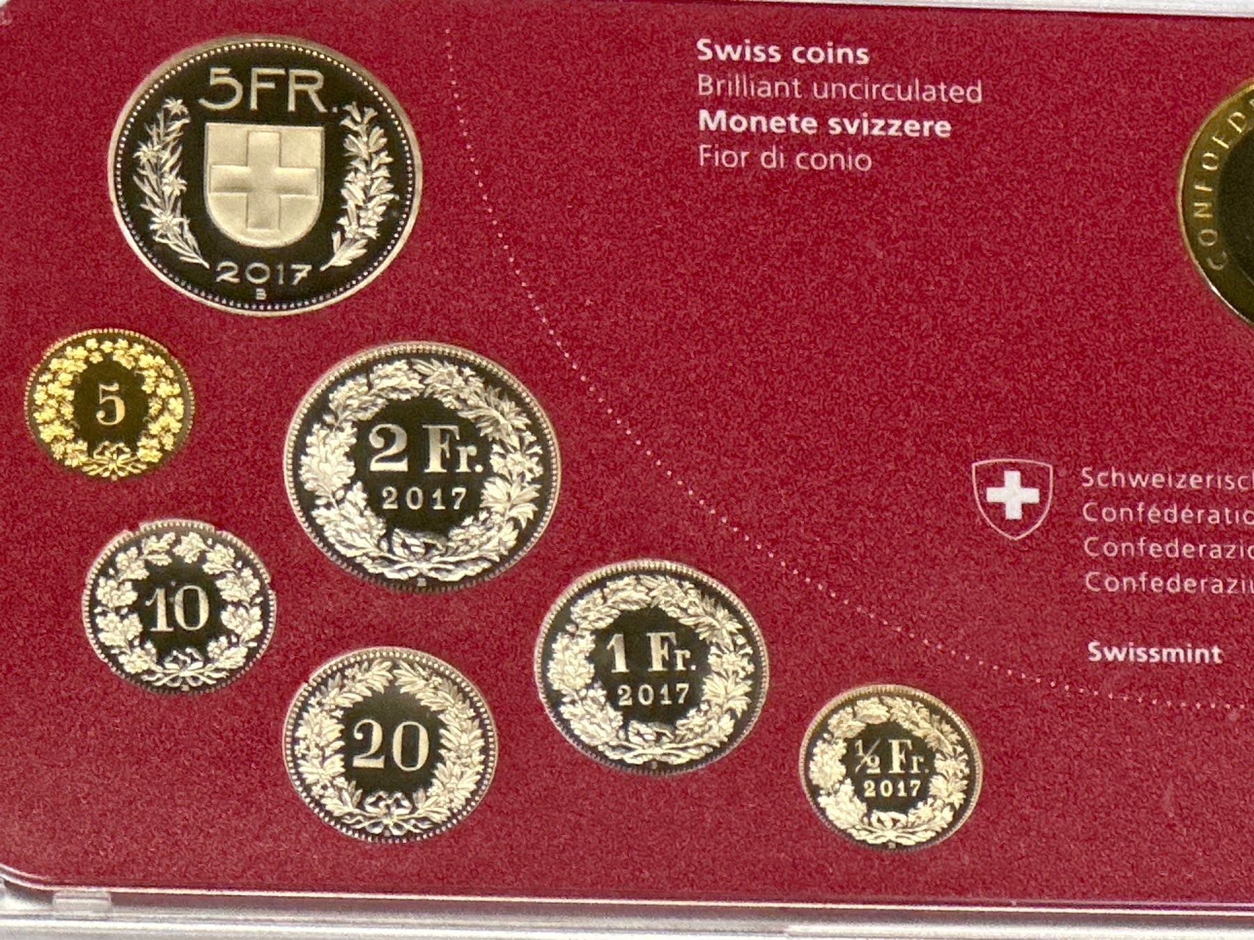 Alle Münzen: Schweizer Münzsatz Stgl. plus Fr. 10.--  2017 – Neu und originalverpackt aus Herisau von herau 4