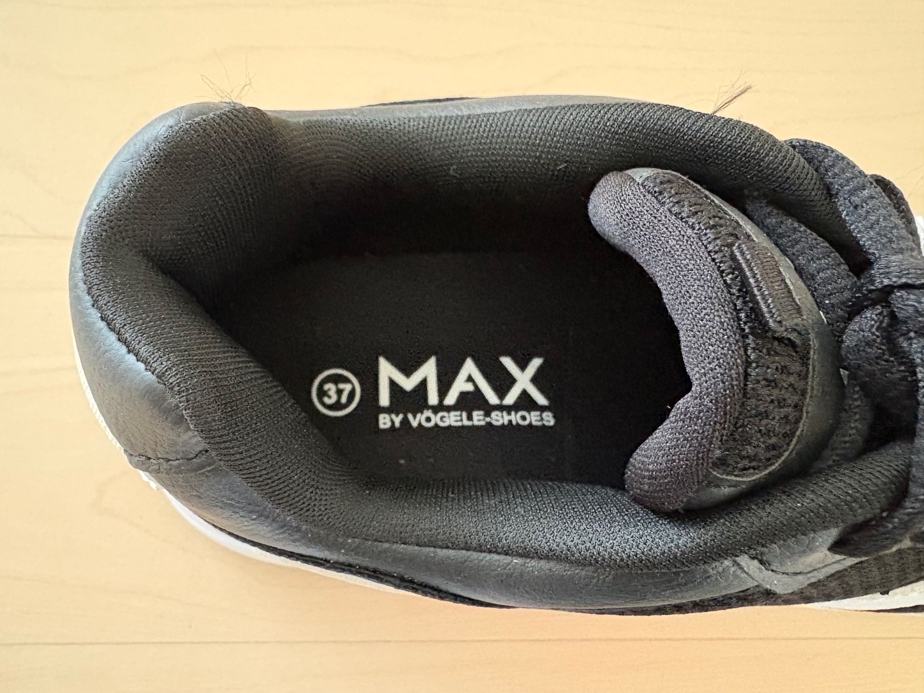 Scarpe da donna: NEUE Sneaker Gr.37 – Nuovo (secondo la descrizione) da Gossau SG venduto da Black-Queen 5