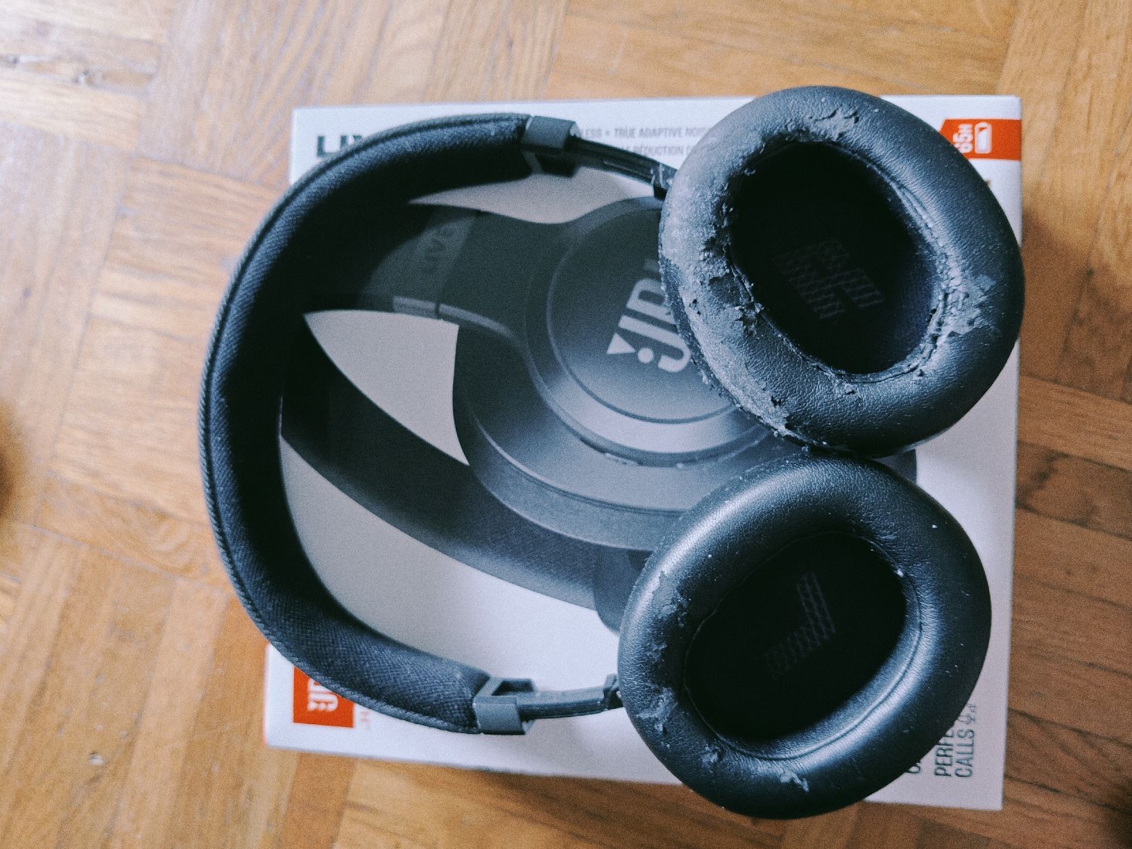 JBL Cuffie: Casque JBL LIVE 770NC noir usagé – Usato da La Chaux-de-Fonds venduto da Honit.ch 1