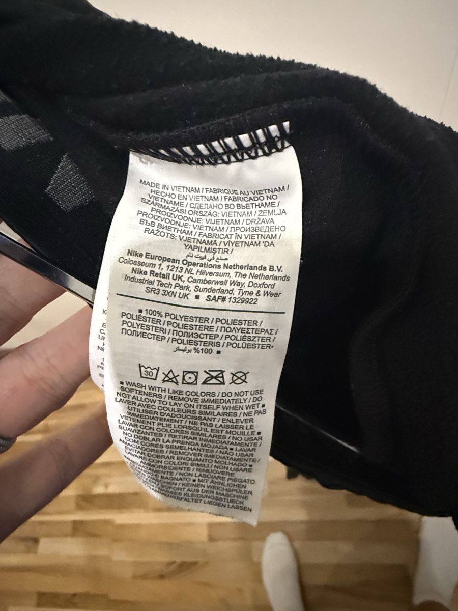 Nike Pantaloni: Nike Trainerhose – Usato da Buchs AG venduto da MiWeFe17 5