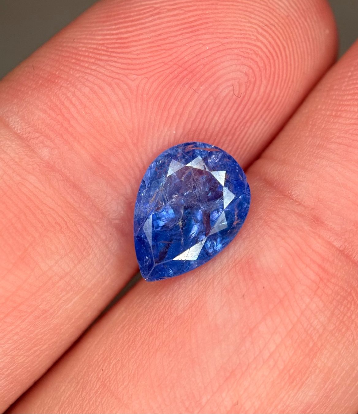 Pierres précieuses: Ab 1 Fr. - 2.37 ct natürlicher Tansanit – Neuf (Voir description) à Mauren par LieGems 3