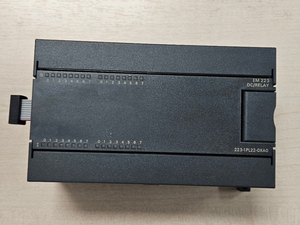 Siemens S7-200 EM223 223-1PL22-0XA0 (Gebraucht) in Schachen LU für CHF ...