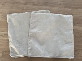 2 schöne Kissenbezüge