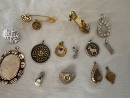 Schmuck Konvolut Anhänger und Brosche Konvolut guter Zustand
