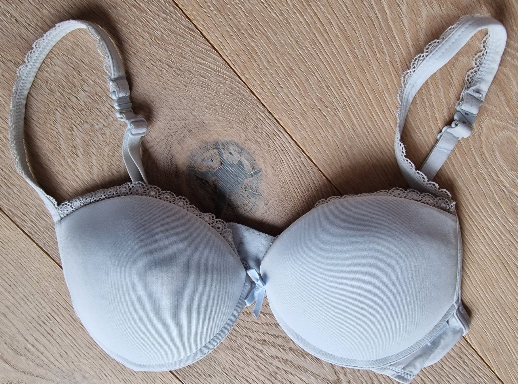 Esprit Altra biancheria intima: Push Up BH Esprit grauweiss Gr. 70C – Usato da Nebikon venduto da Japostyle 1