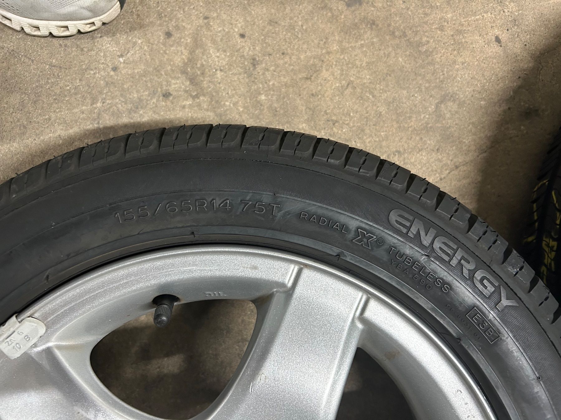 Peugeot Pneumatici & Ruote complete: Peugeot 108 Alufelgen – Usato da freienbach venduto da gatuzo 5
