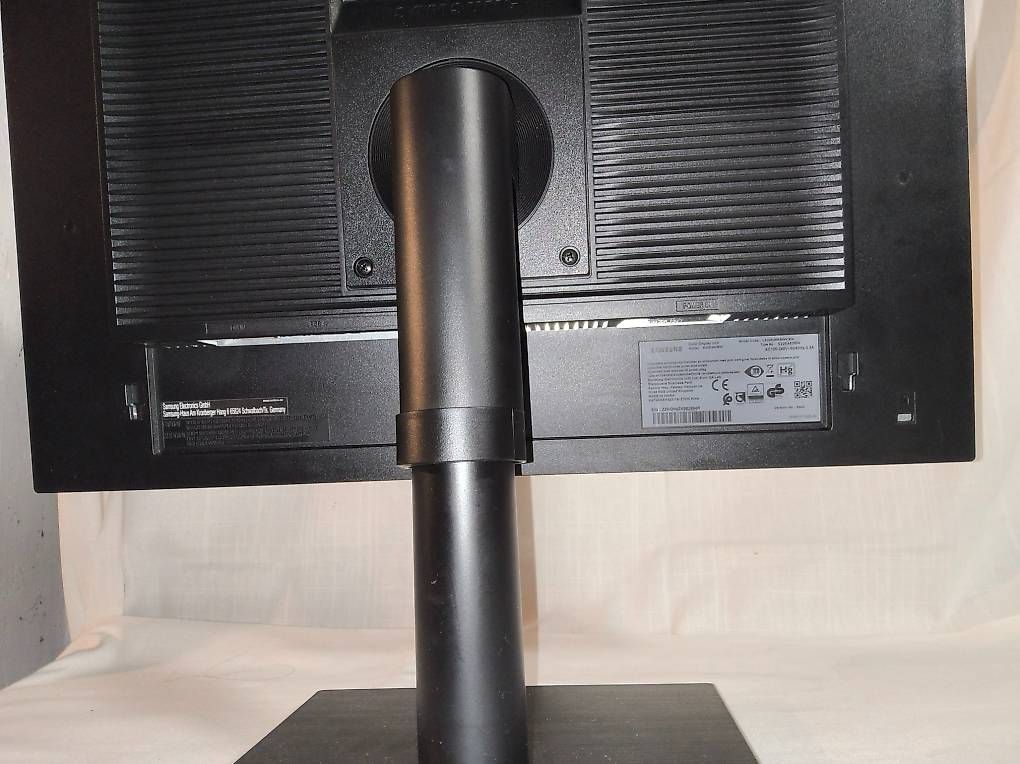 Monitor: Samsung S22E45KBWV – Usato da Lausanne venduto da ber_qk5j 2