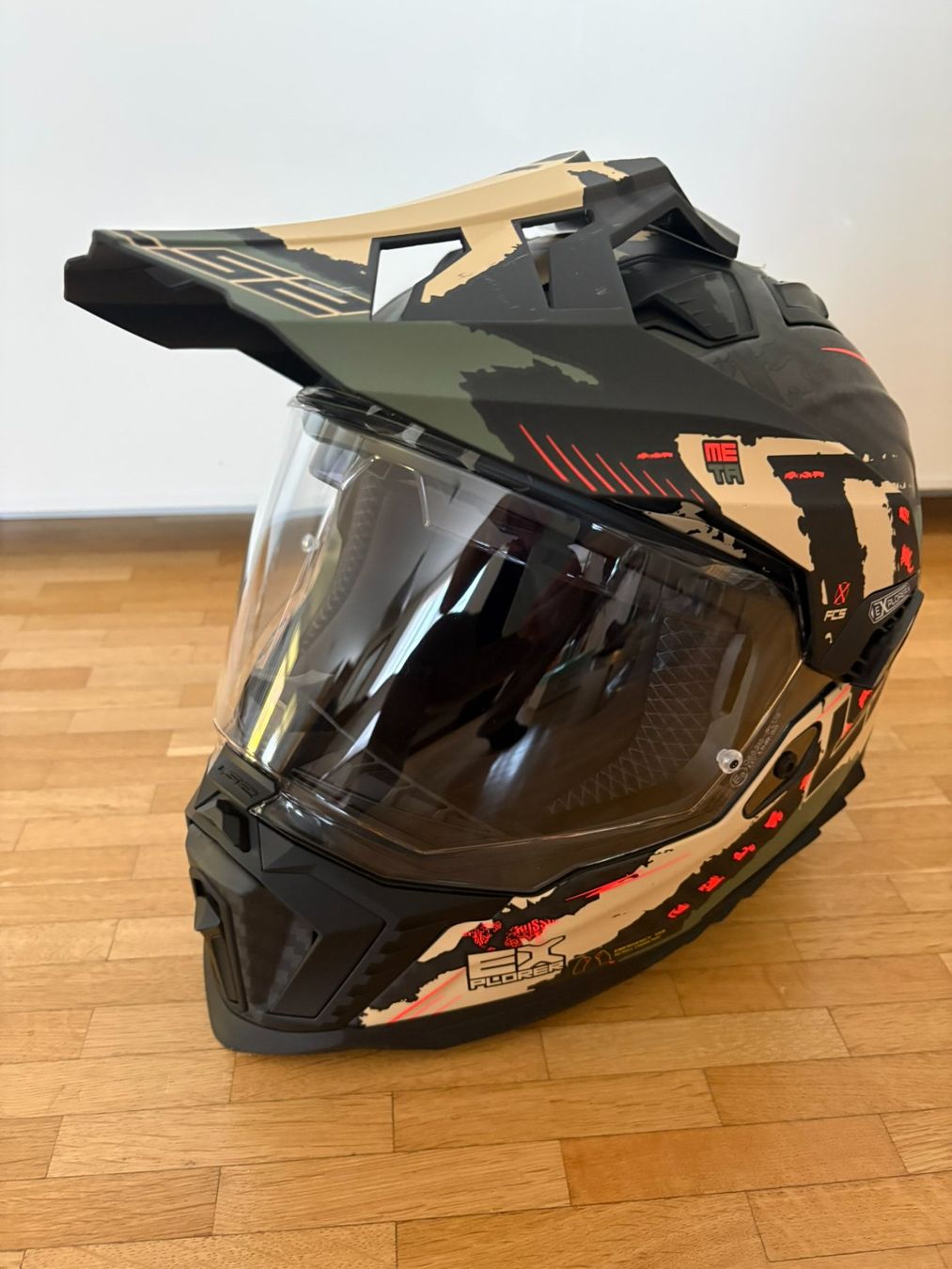 Caschi & visiere: LS2 MX701 Explorer C Extend Carbon Motocross Helm – Usato da Münchenbuchsee venduto da sidewinder72