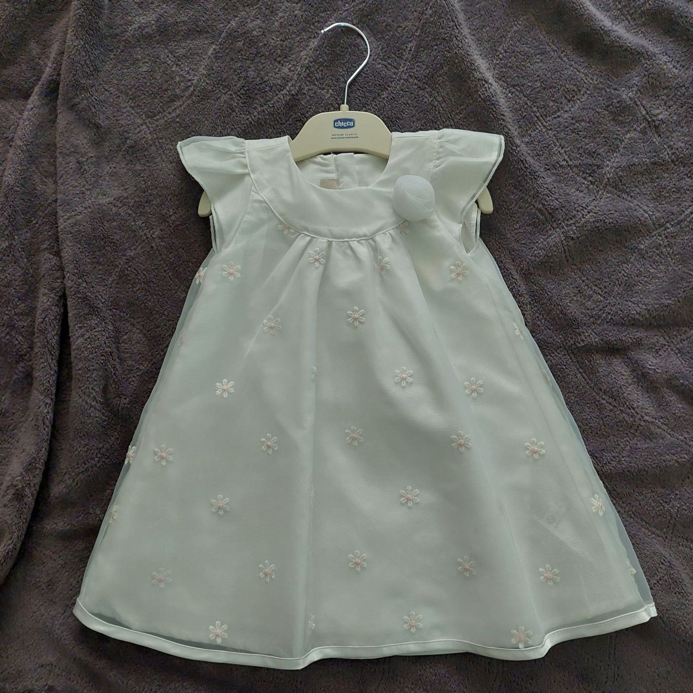 Chicco Vestiti & Gonne: Cocktailkleid weiss von Chicco Gr.76 – Nuovo (secondo la descrizione) da Fehraltorf venduto da Dasgrosseblaue