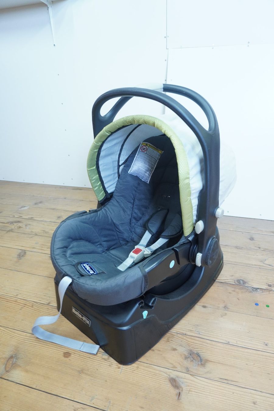 Chicco Auto-Kindersitze: Babyschale Chicco 0-13Kg – Gebraucht aus Thunstetten von blob87
