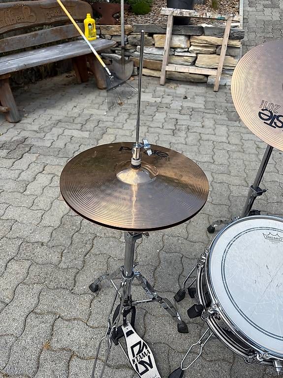 Musikinstrumente: Schlagzeug – Gebraucht aus Andermatt von rah_sf7b 4