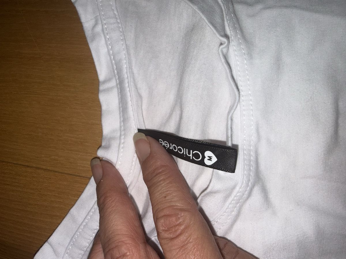 T-shirts: Tshirt – Neuf (Voir description) à Itingen par jessi811 2