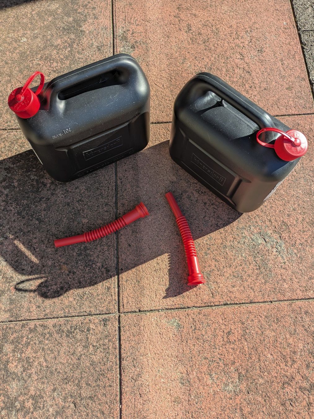 Accessori per altri veicoli: Zwei Ölkanister – Usato da Suberg venduto da Ros9