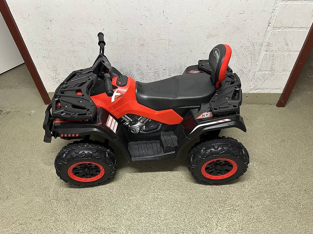 Fahrzeuge für Kinder: Quad Elektroauto mit 10,8V Lithium Akku – Gebraucht aus Belp von oav_mmb9 2