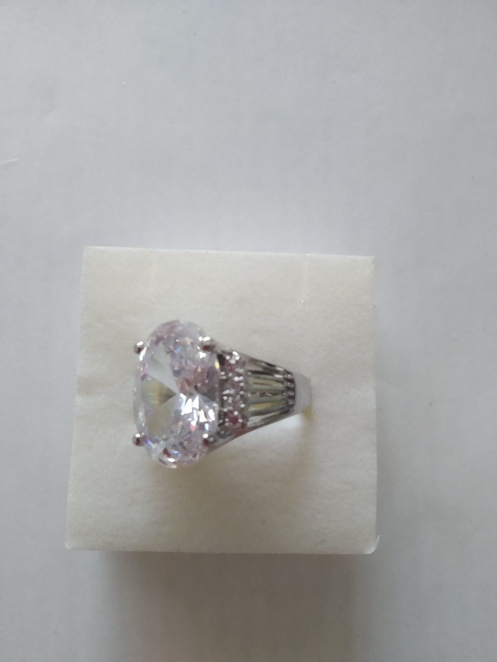 Anelli: Ring mit Zirkonias – Nuovo e nell'imballaggio originale da Münchenbuchsee venduto da Cori1968 1