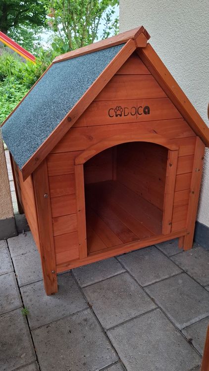 Kerbl 4-Seasons Hundehütte 100x83x94cm - Witterungsbeständige Outdoor-Hundehütte Mit Bitumendach
