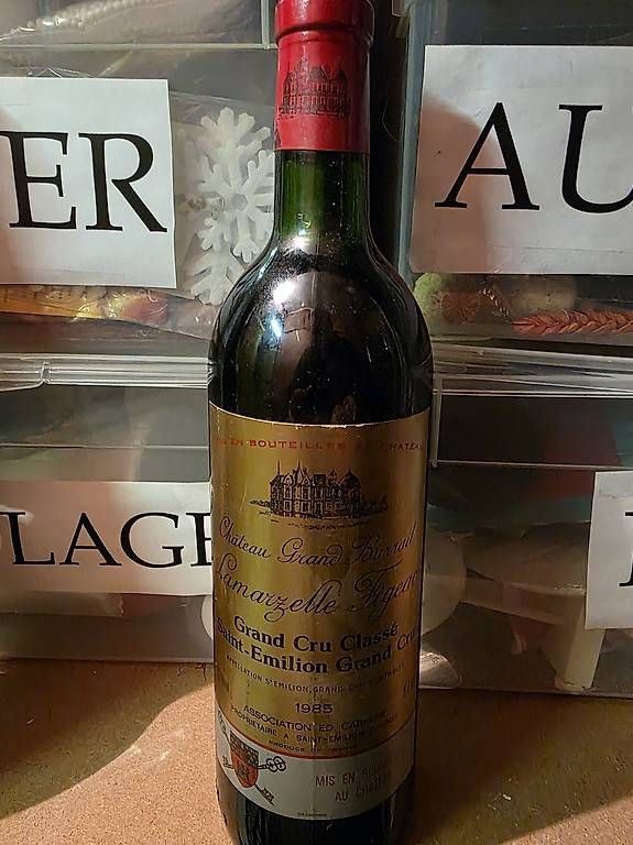 Vino: Saint-emillion grand cru de 1985 – Usato da Genève venduto da Luca.23
