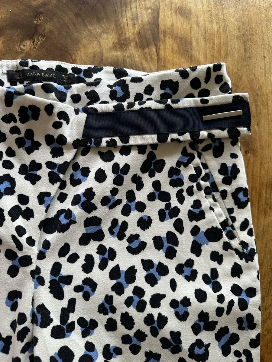Zara Pantaloni: Pantalon Zara Basic imprimé léopard taille 38 – Nuovo (secondo la descrizione) da Châtelaine venduto da Alexandra.jankowski 1
