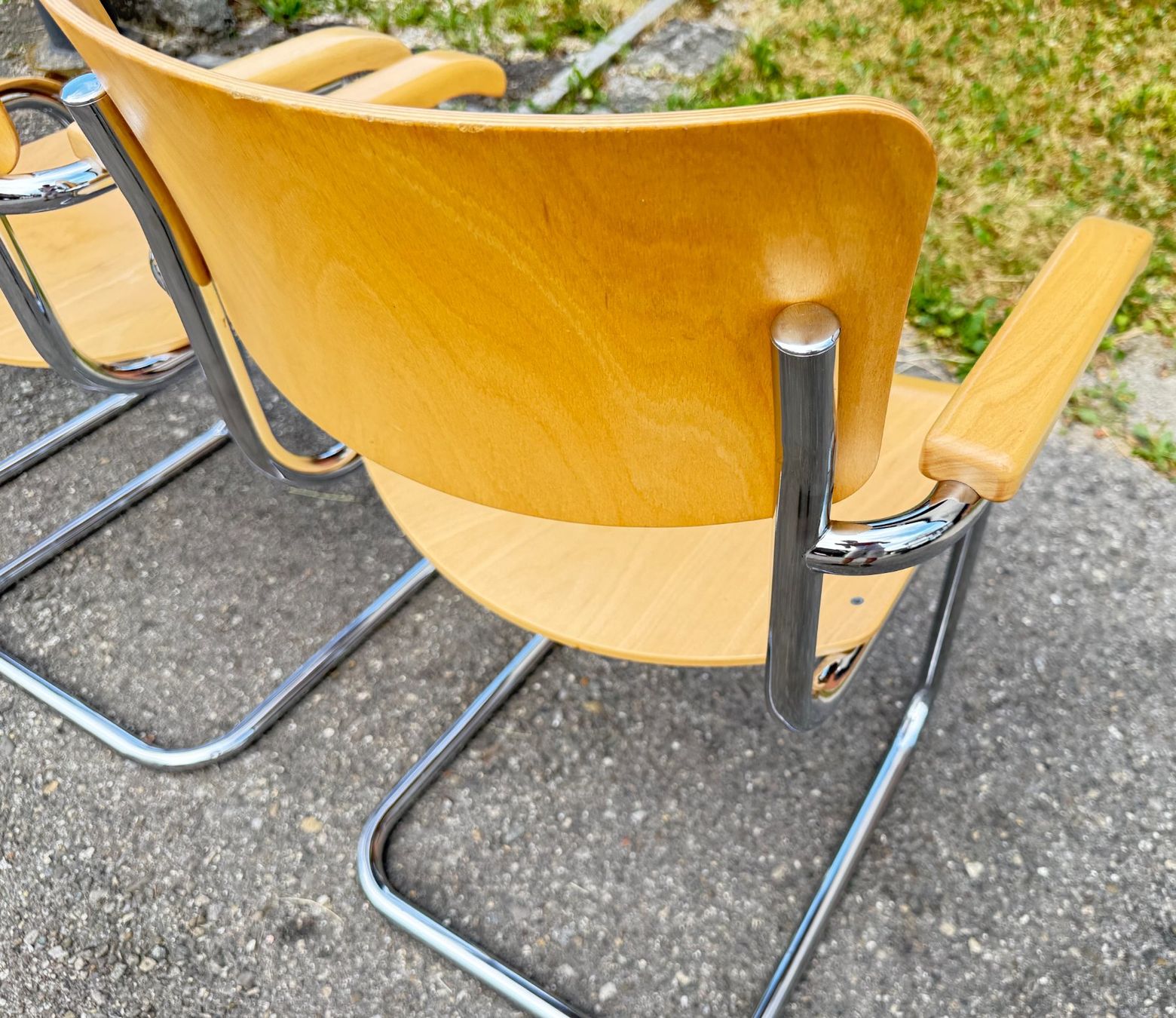 Thonet Sedie: Thonet S43F Freischwinger 4er Set // Marcel Breuer – Usato da Schinznach-Dorf venduto da mix 2