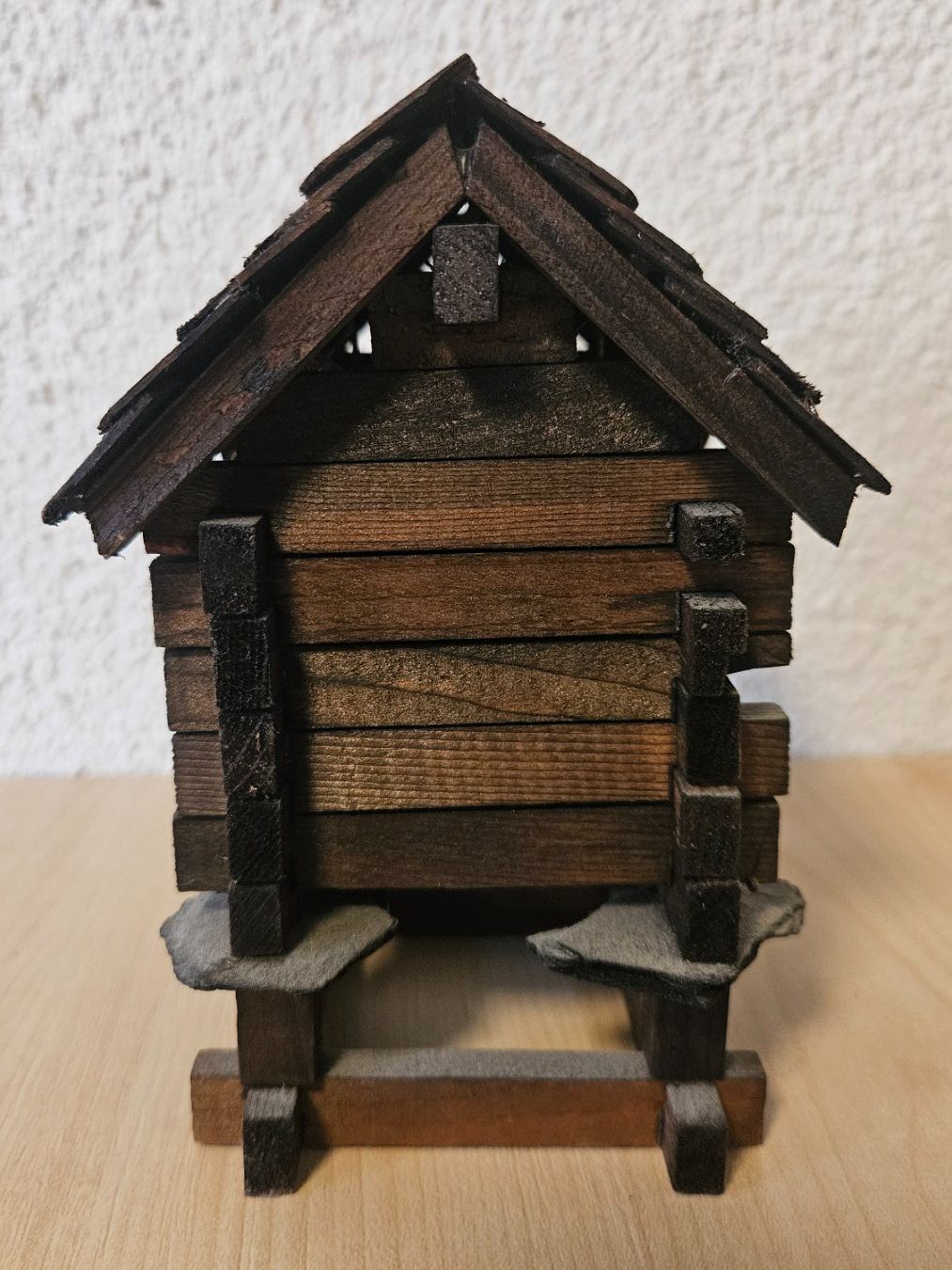 Alle Dekorationen: Modell, traditionelles Walliser Mazots /Stadel – Gebraucht aus Jona von ASMARADO 3