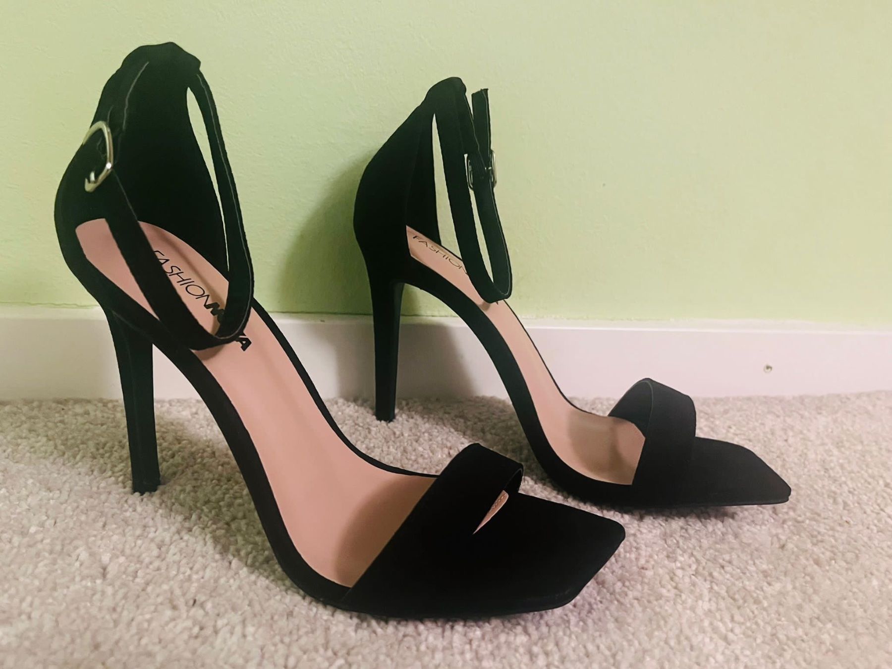 Scarpe da donna: High Heels Schwarz Grösse 5.5/39 – Nuovo (secondo la descrizione) da Oberentfelden venduto da Lalelu013