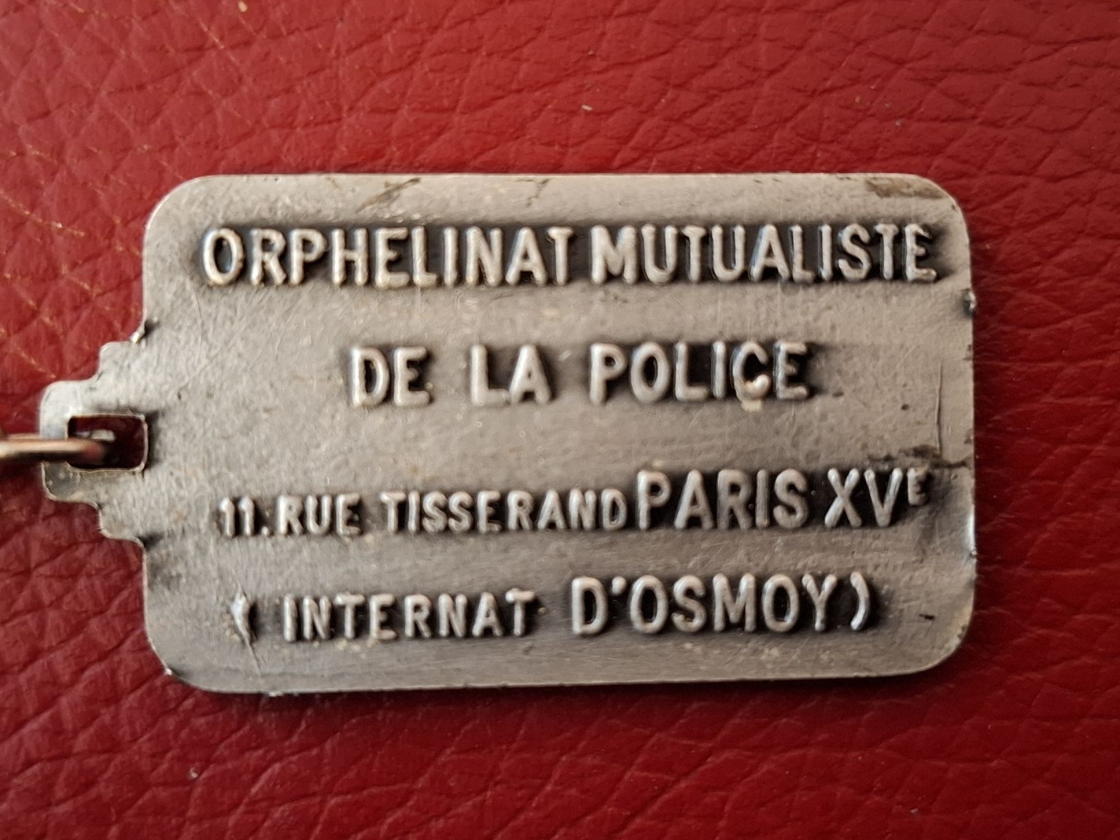 Portachiavi: Porte-clés vintage, orphelinat de la police – Usato da Crémines venduto da Carambaaa