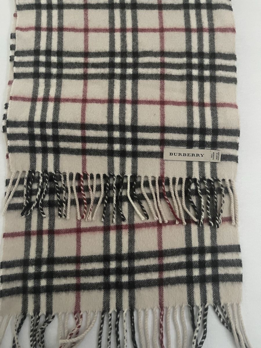 Burberry Foulard & Sciarpe: Burberry cashmere Schal original! – Nuovo (secondo la descrizione) da Grüningen venduto da marser 4