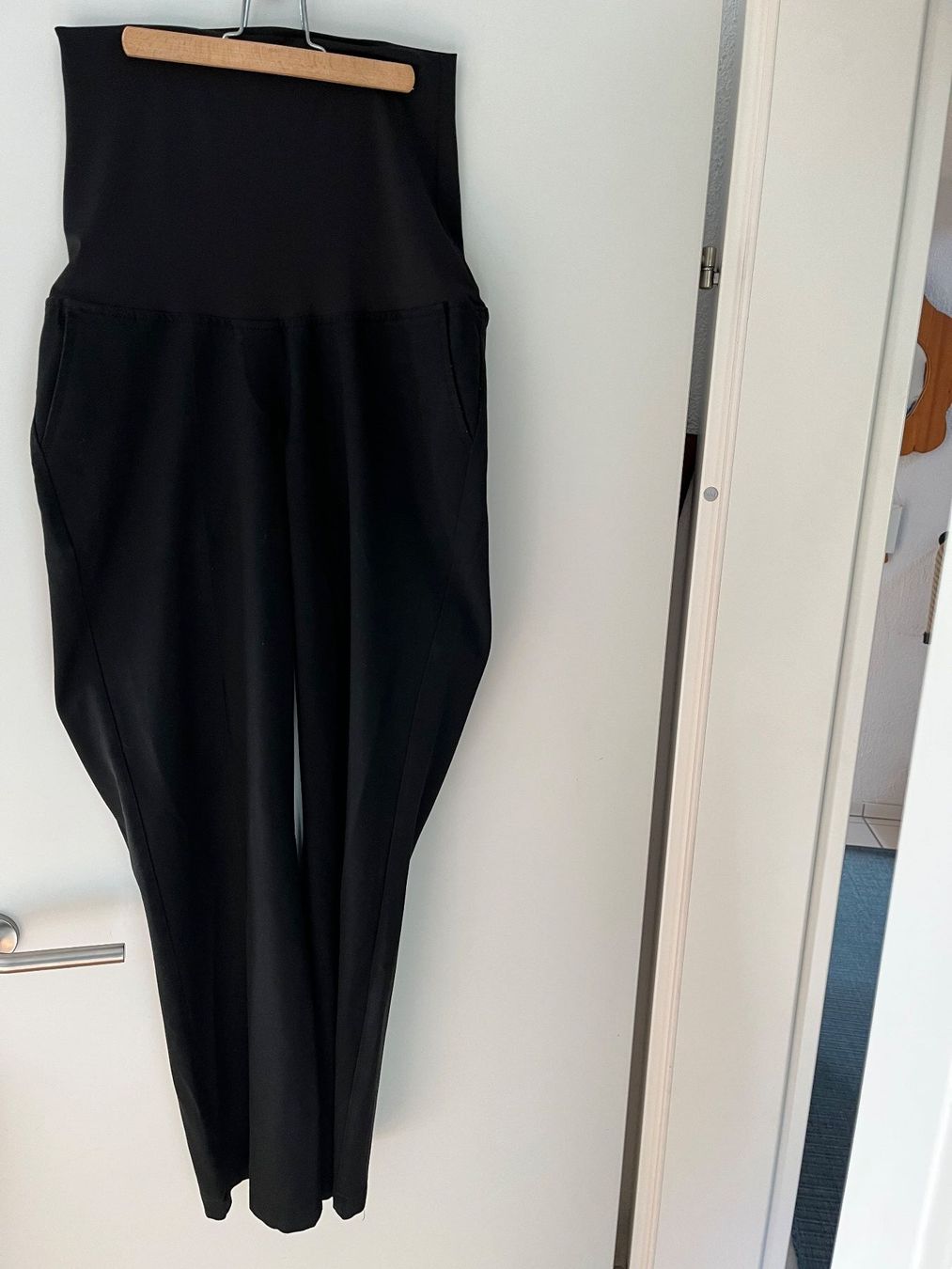 Pantaloni: Umstandshose schwarz – Usato da Würenlos venduto da Schnudi10