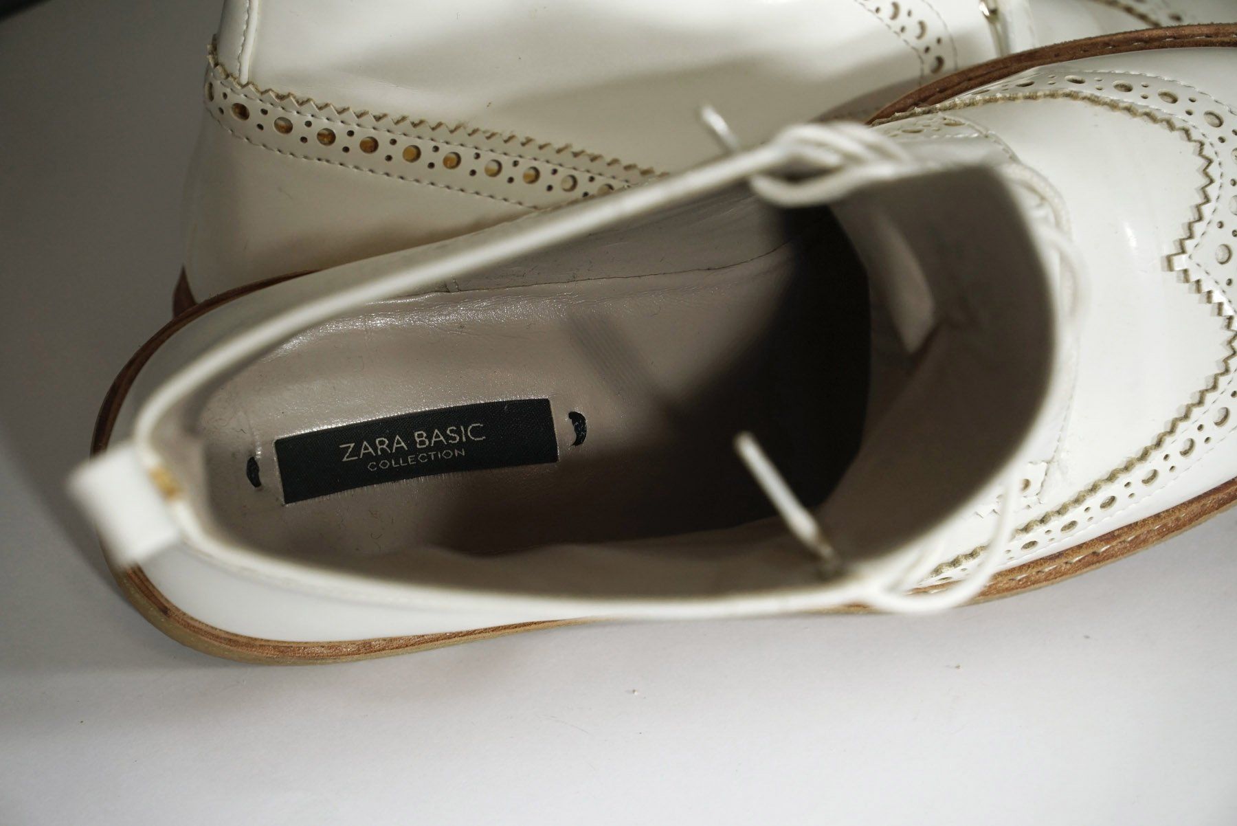 Zara Scarpe da donna: weisse Schnürboots im Classic Style – Usato da Meggen venduto da 1Class2Hand 6