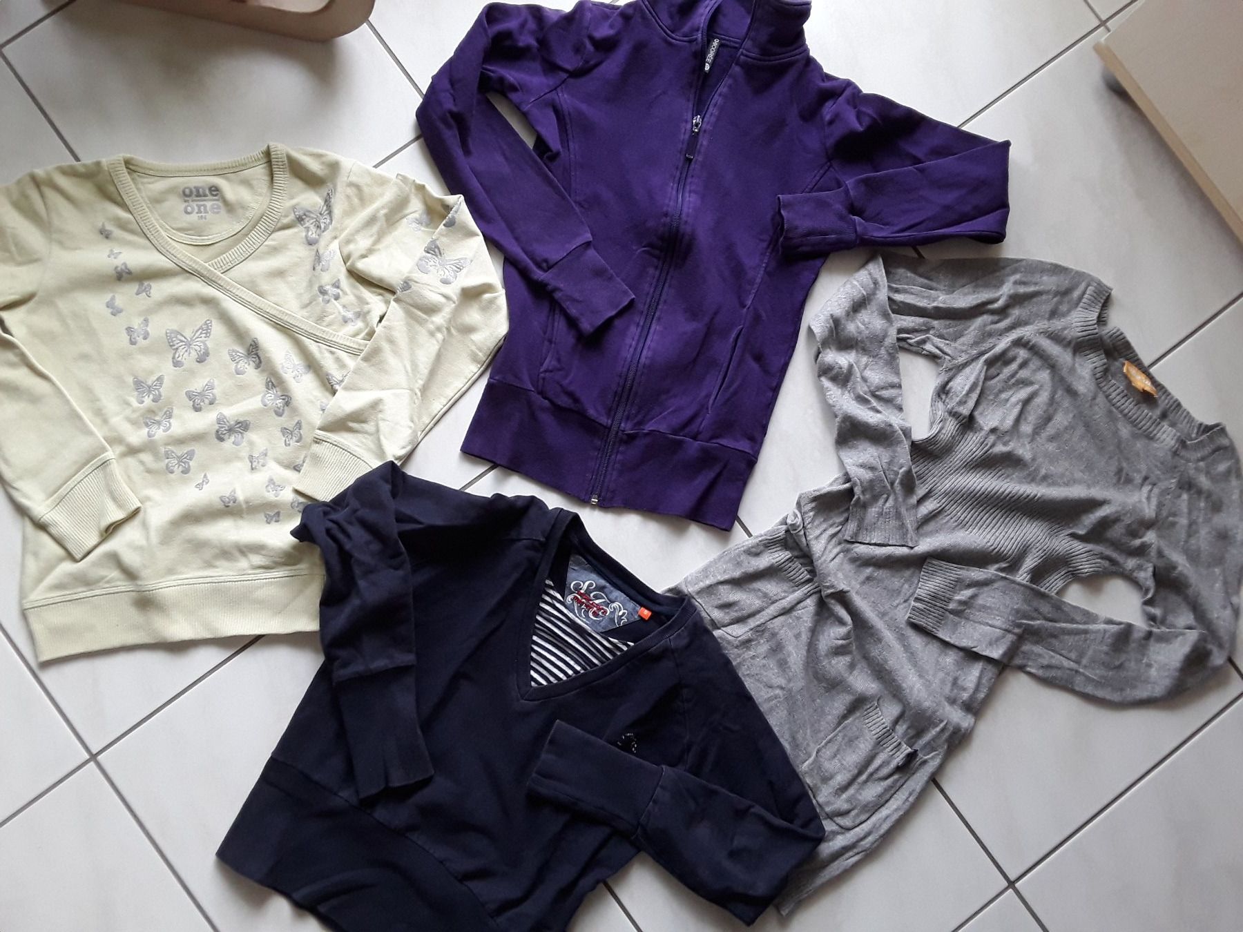 Lotti & Set di vestiti: Kleiderset Pullover /Jäckli XS – Usato da Heimberg venduto da Samprof