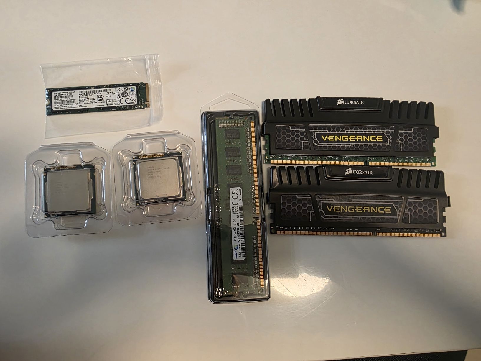 Intel Elektronikbauteile: pc teile bundle – Gebraucht aus Oberhasli von leo_7gjx