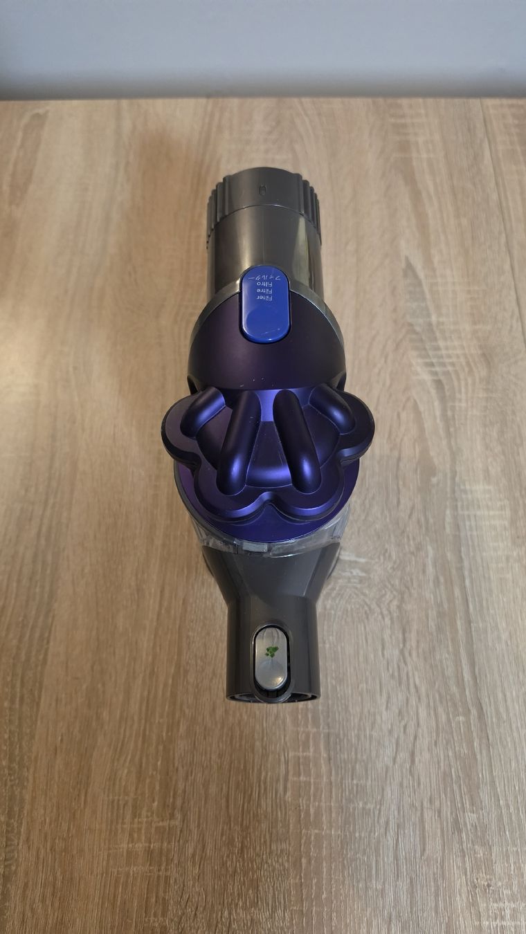 Dyson Staubsauger & Zubehör: Dyson DC31 Pro animal – Defekt aus Grandson von Adrixx1422 1