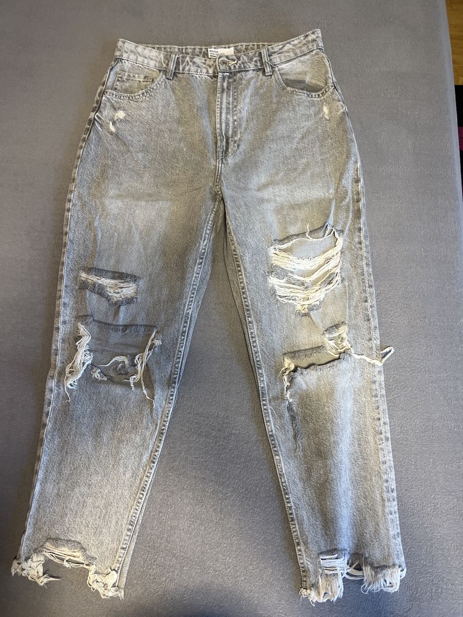 Bershka Jeans: Jeans Gr.42 – Usato da Zürich venduto da DiemN