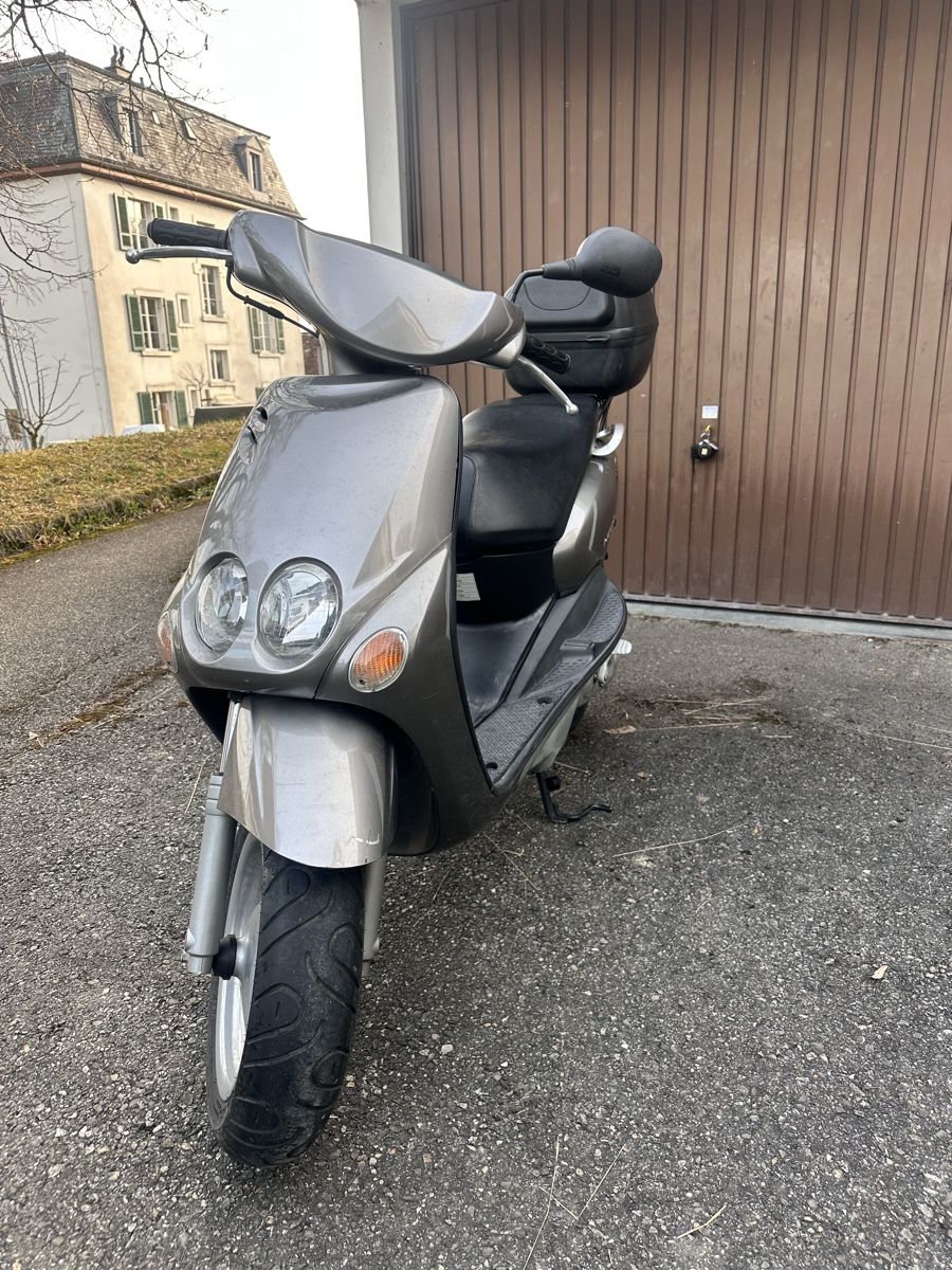 Yamaha Scooters: Yamaha neos 50  mit MFK – D'occasion à Biel/Bienne par Supermoto8 2