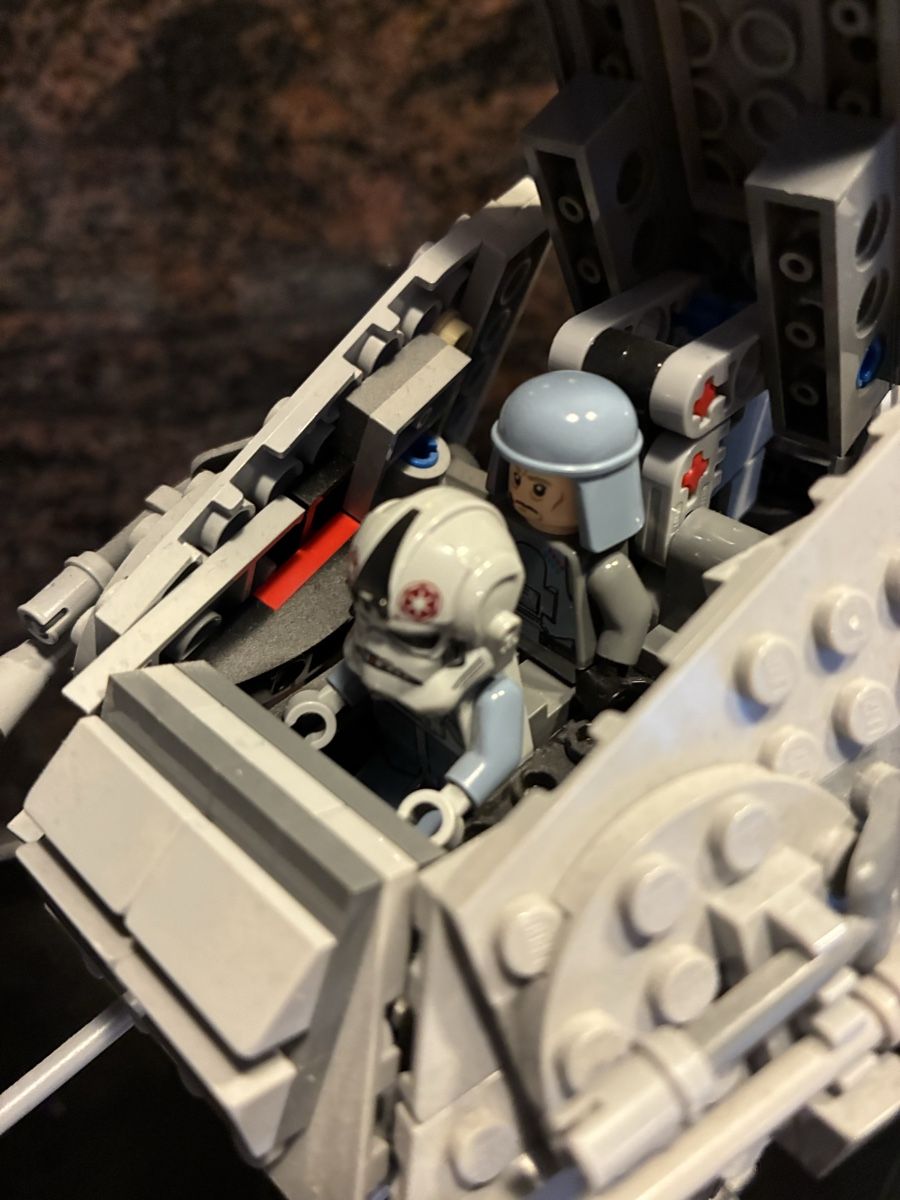 Jouets: Lego AT-AT Walker 75054  – D'occasion à sargans par Angamar 2