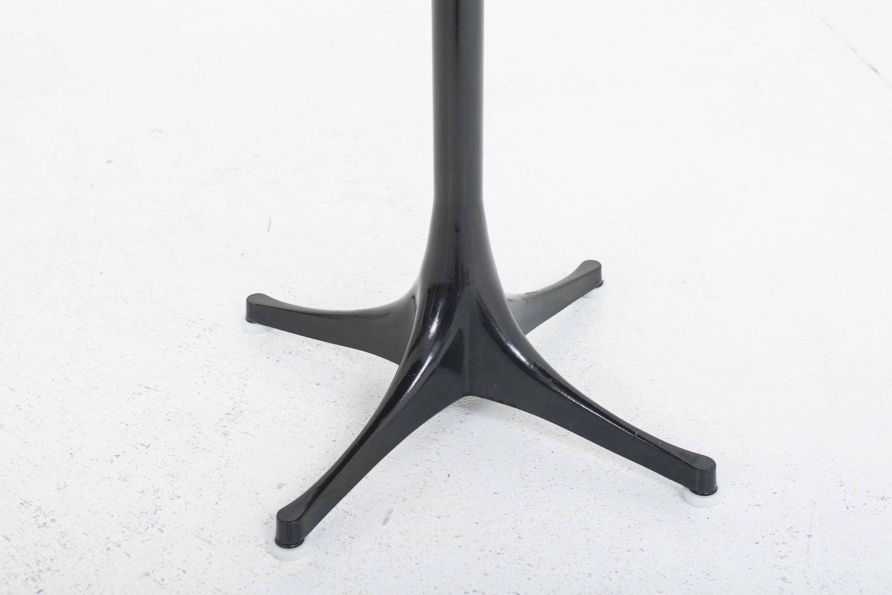 Vitra Tavoli: Vitra Pedestal Table Couchtisch von George Nelson – Usato da Zürich venduto da STUZH38 7