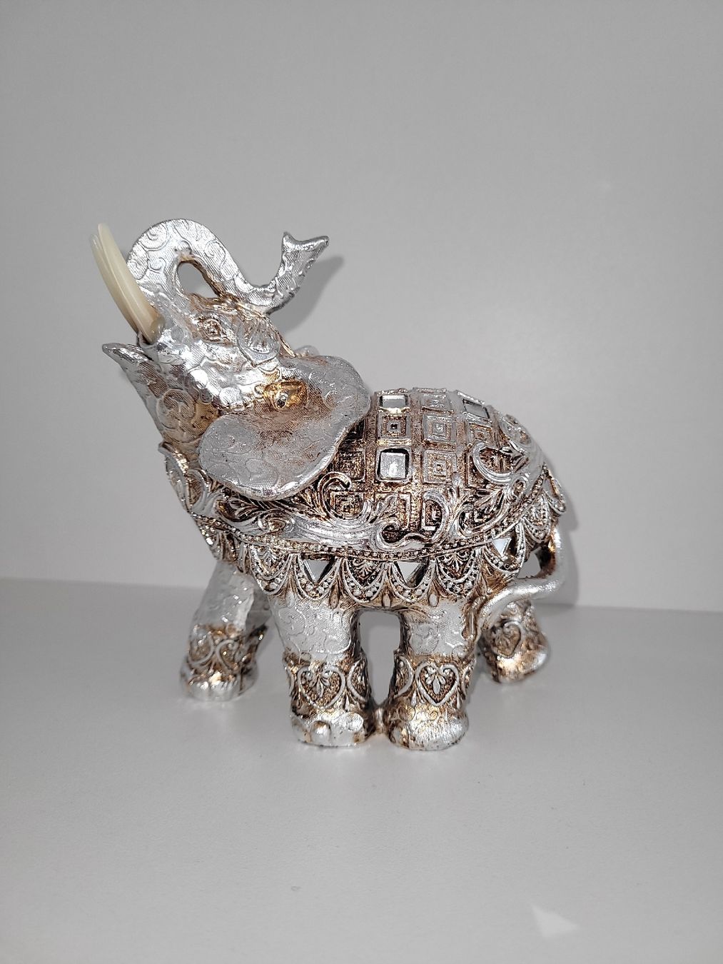 Figuren: Deko-Figuren: Elefant, Eule, Katze & Mini-Ventilator Set – Gebraucht aus Basel von elk_p92h 4