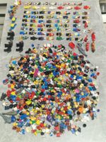 Konvolut Lego Figuren und Zubehör 